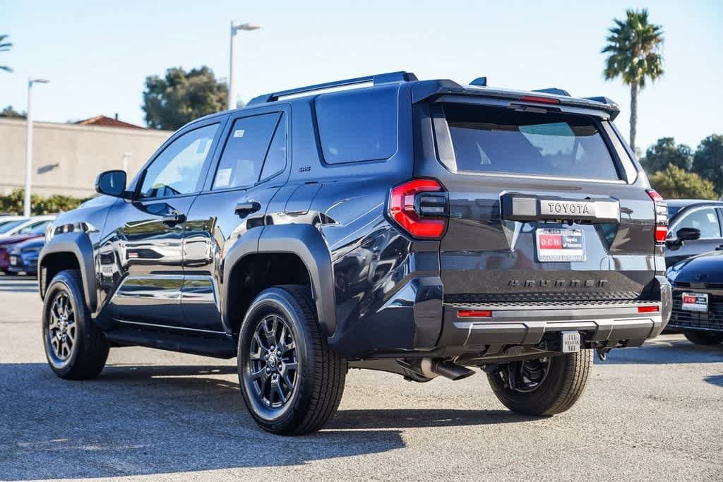 Thumbnail: 2025 Toyota 4Runner - 8