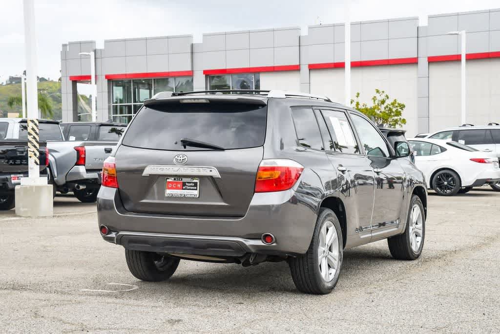 Thumbnail: 2010 Toyota Highlander - 7