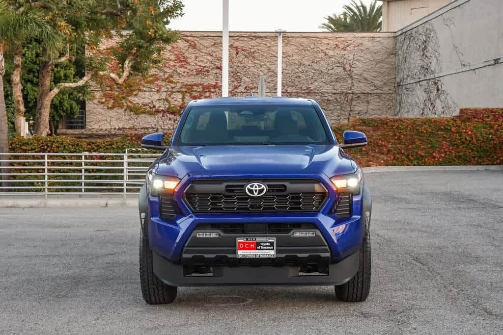 Thumbnail: 2025 Toyota Tacoma - 2