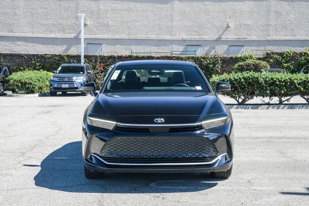 Thumbnail: 2025 Toyota Crown - 2