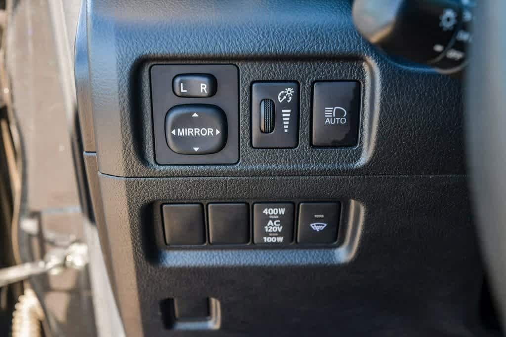 Thumbnail: 2024 Toyota 4Runner - 27