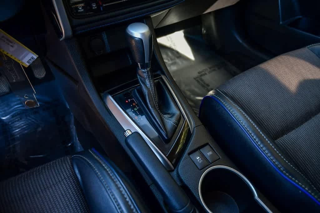 Thumbnail: 2018 Toyota Corolla - 21