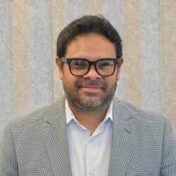 Staff member Will Reyes from ID_95f3875b2b83