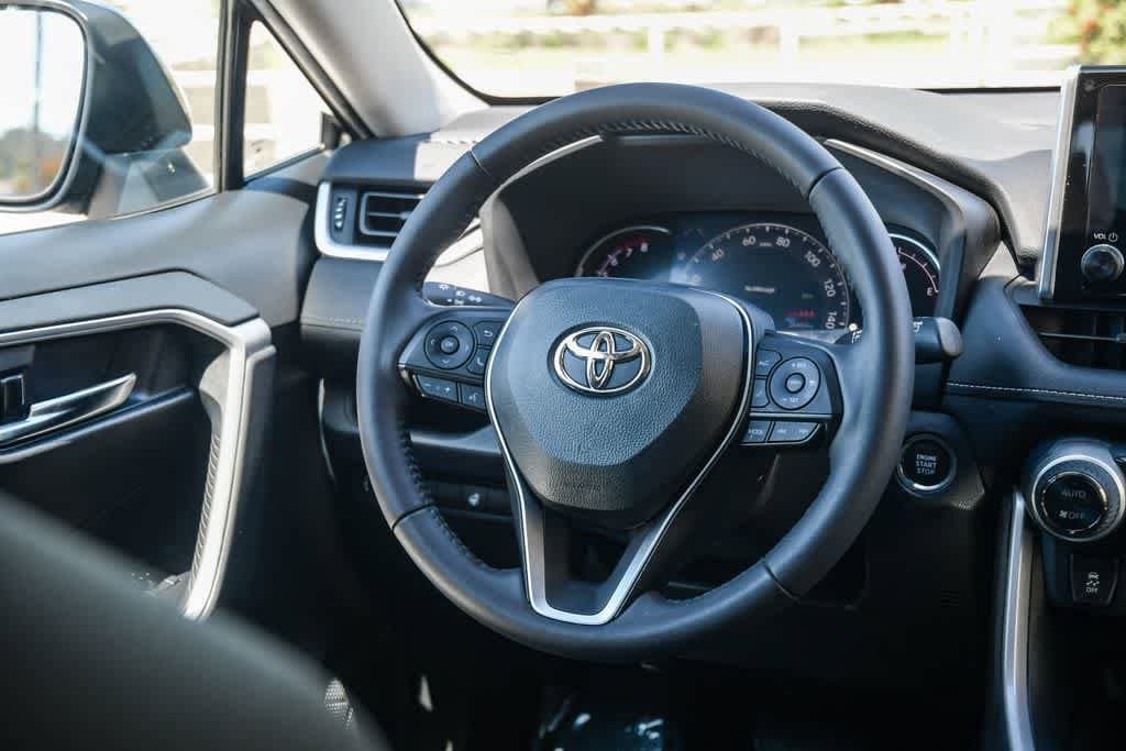Thumbnail: 2023 Toyota RAV4 - 12