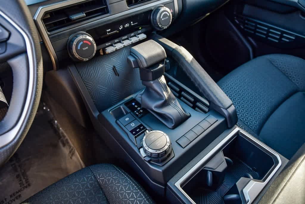 Thumbnail: 2025 Toyota 4Runner - 21