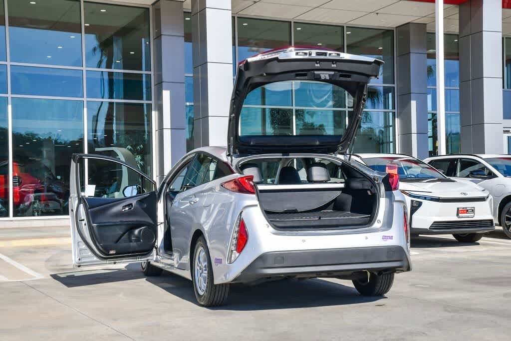 Thumbnail: 2019 Toyota Prius Prime - 27