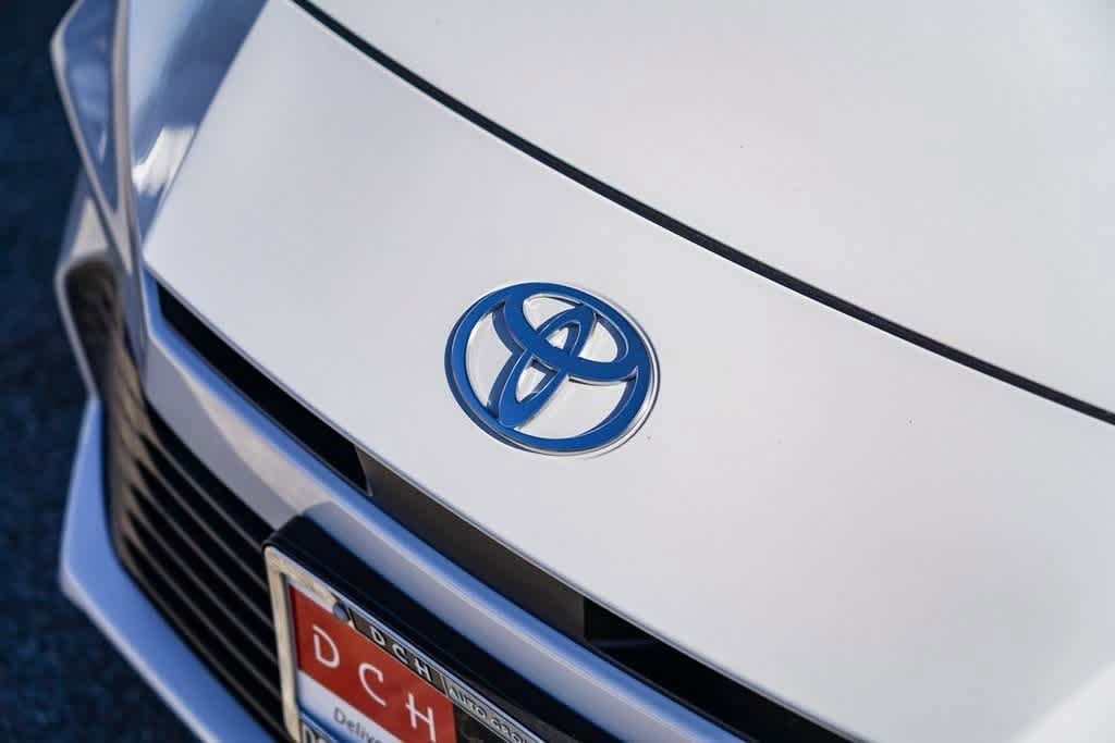 Thumbnail: 2026 Toyota Camry - 3