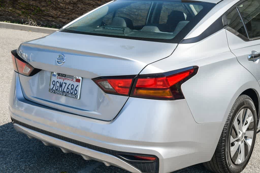 2022 Nissan Altima 2.5 S photo 5