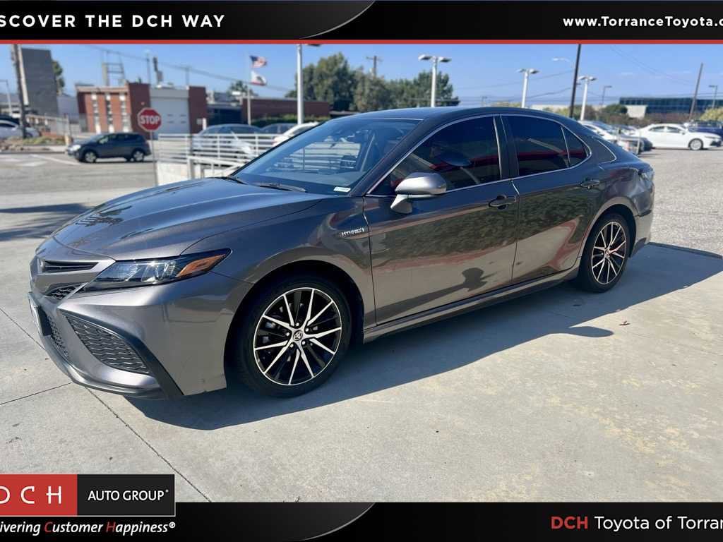 2021 Toyota Camry SE -
                Torrance, CA