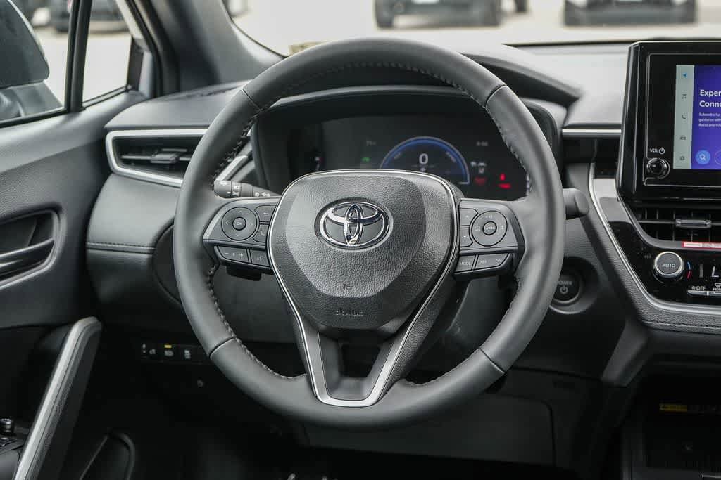 Thumbnail: 2026 Toyota Corolla Cross - 15