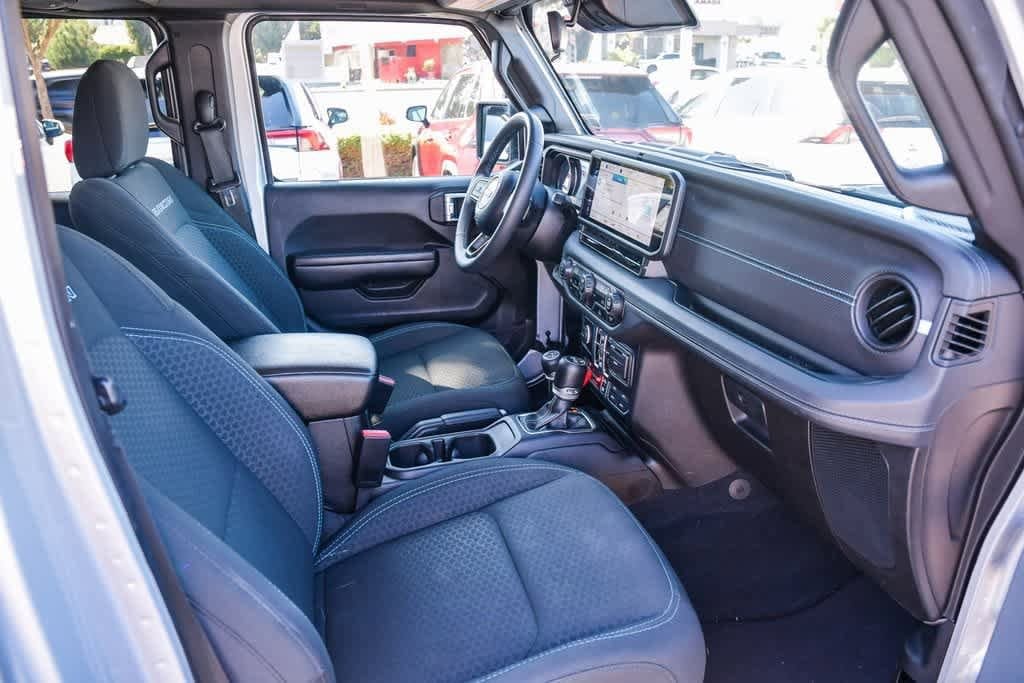 Thumbnail: 2024 Jeep Wrangler - 17