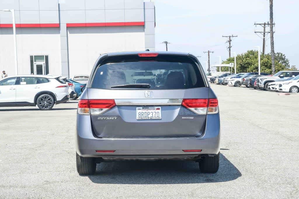 2017 Honda Odyssey SE photo 3