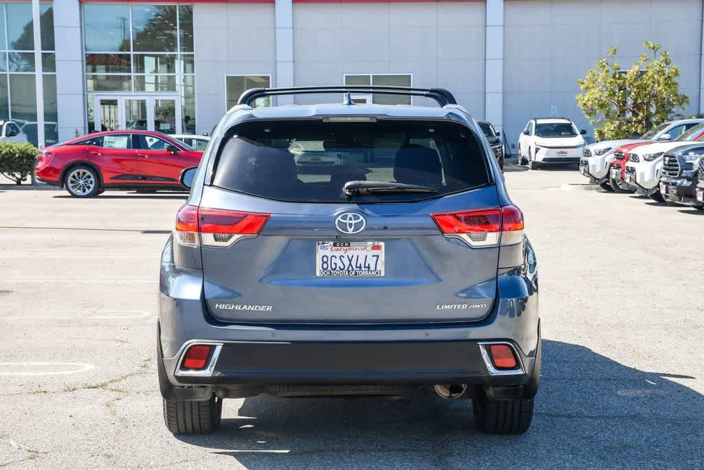 Thumbnail: 2019 Toyota Highlander - 8