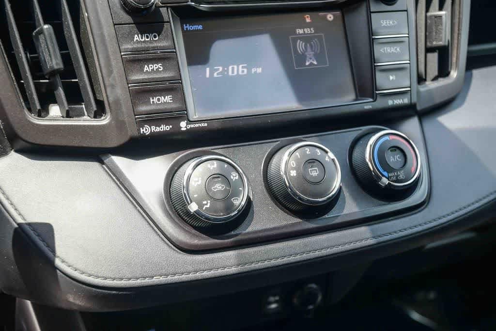 Thumbnail: 2017 Toyota RAV4 - 19