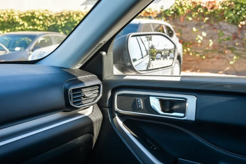 Thumbnail: 2023 Ford Explorer - 27