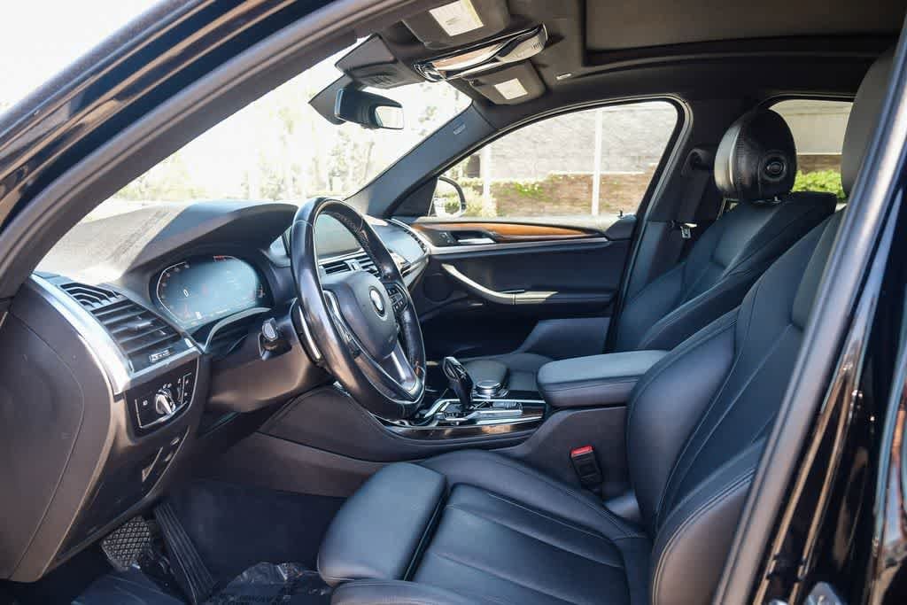 Thumbnail: 2021 BMW X4 - 16