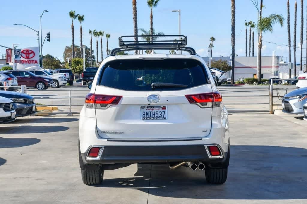 Thumbnail: 2019 Toyota Highlander - 8
