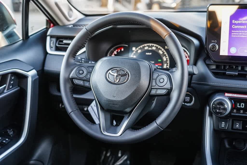 Thumbnail: 2025 Toyota RAV4 - 15