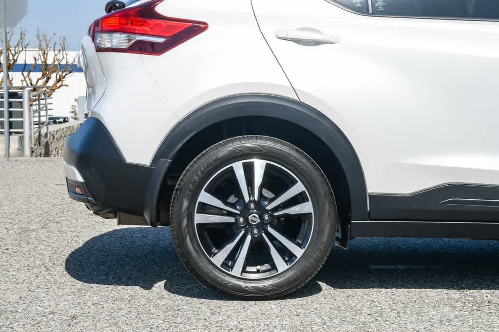 Thumbnail: 2018 Nissan Kicks - 10