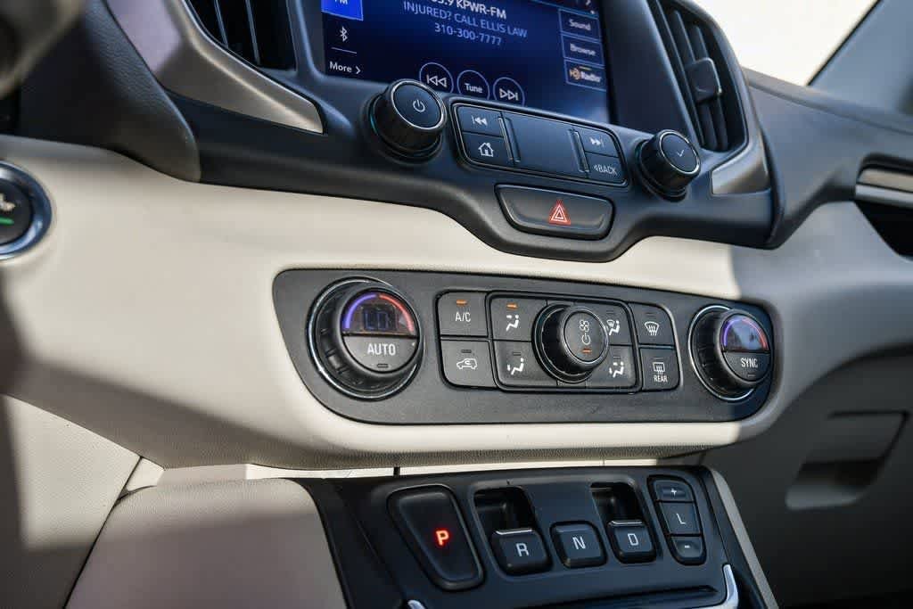 Thumbnail: 2020 GMC Terrain - 23