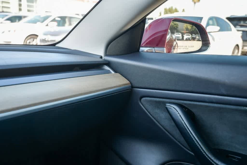 Thumbnail: 2019 Tesla Model 3 - 25