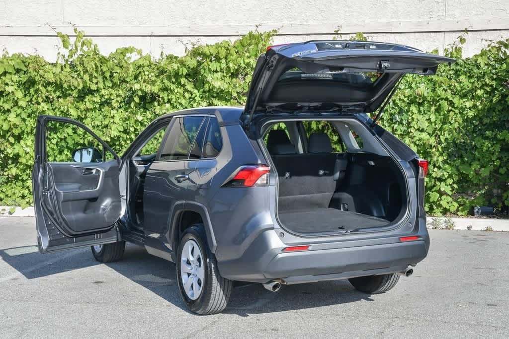 2024 Toyota RAV4 LE 26