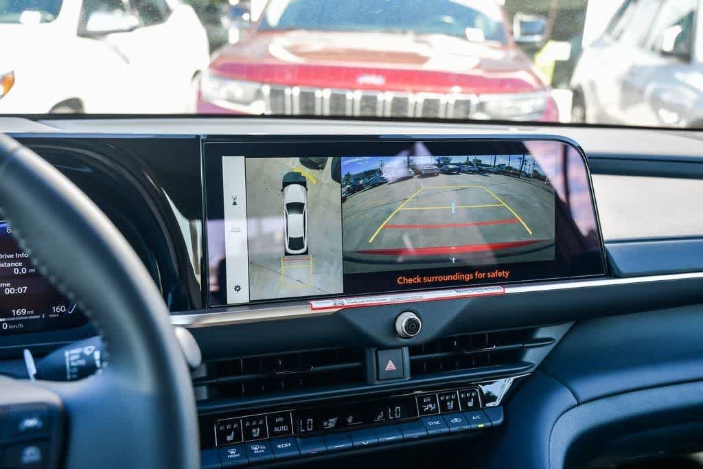 Thumbnail: 2026 Toyota Crown - 25