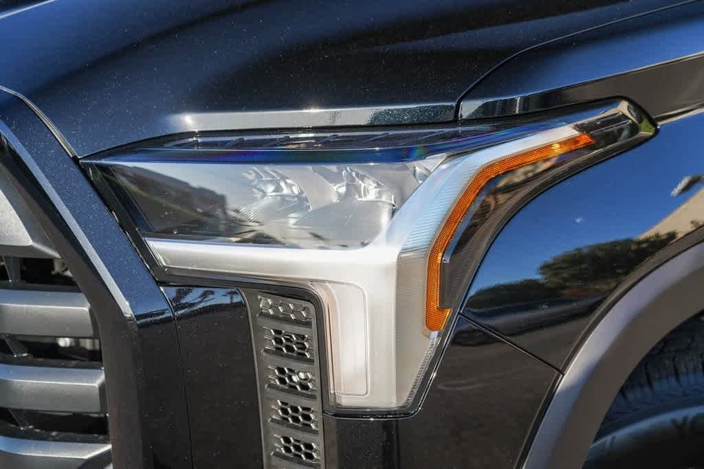 2025 Toyota Tundra SR5 2
