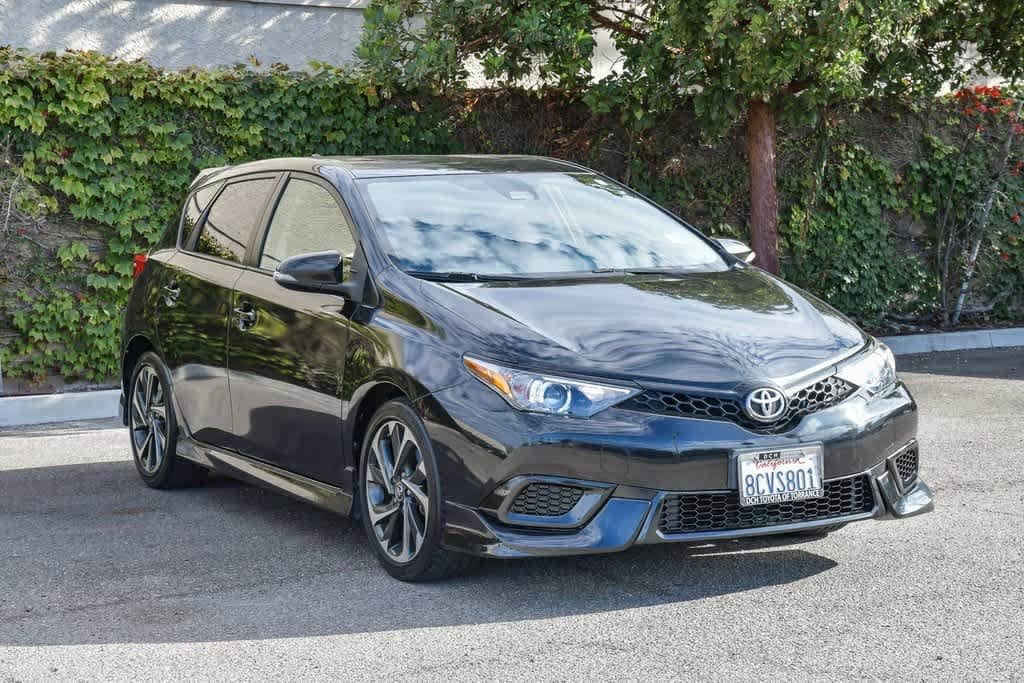 Thumbnail: 2018 Toyota Corolla iM - 3