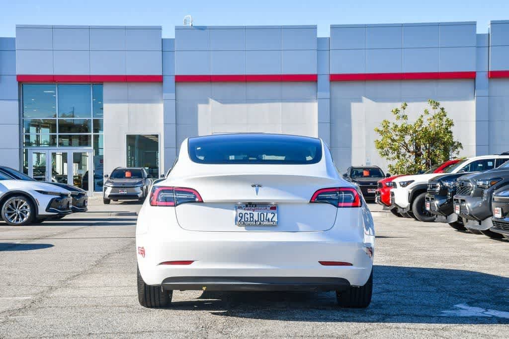 Thumbnail: 2023 Tesla Model 3 - 8