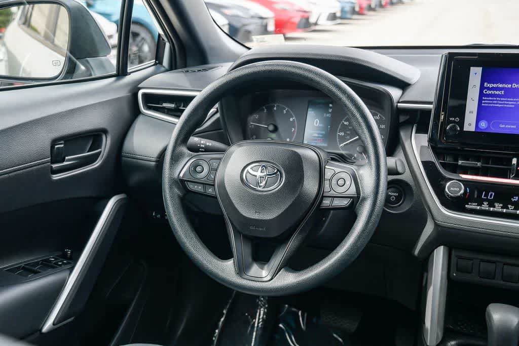 Thumbnail: 2025 Toyota Corolla Cross - 11