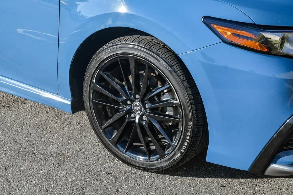 Thumbnail: 2023 Toyota Camry - 11