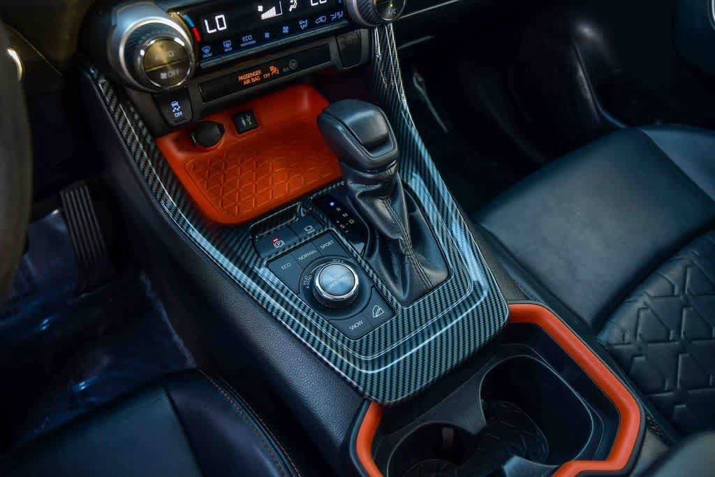 Thumbnail: 2019 Toyota RAV4 - 21