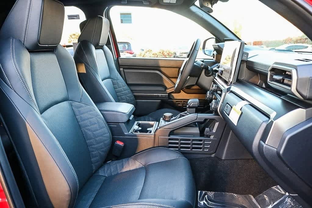 Thumbnail: 2025 Toyota 4Runner - 16