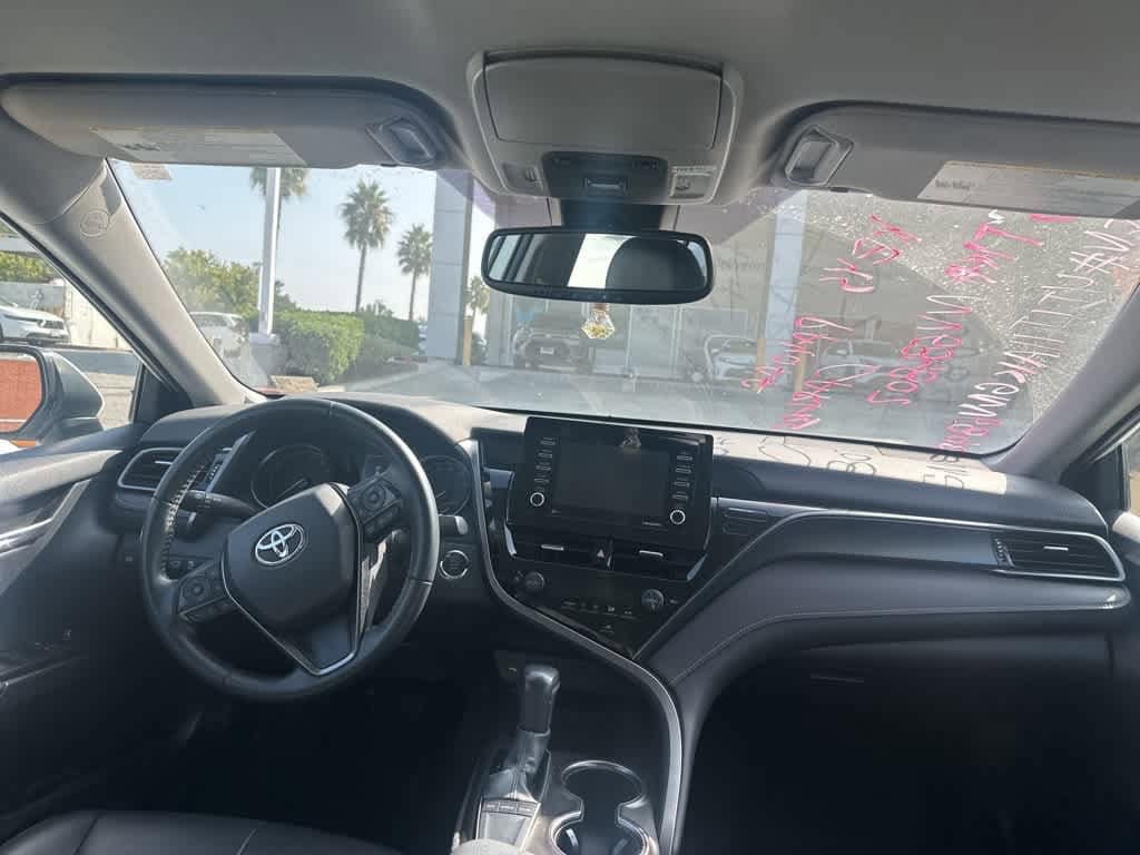 Thumbnail: 2022 Toyota Camry - 8