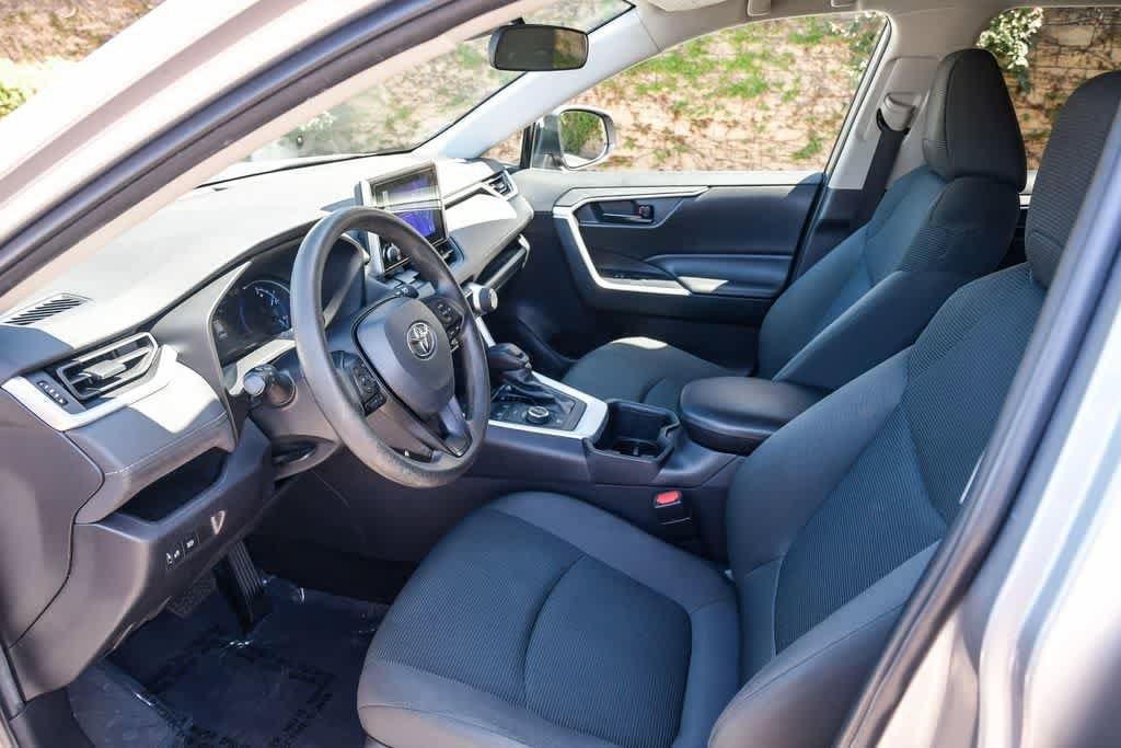 Thumbnail: 2023 Toyota RAV4 - 16