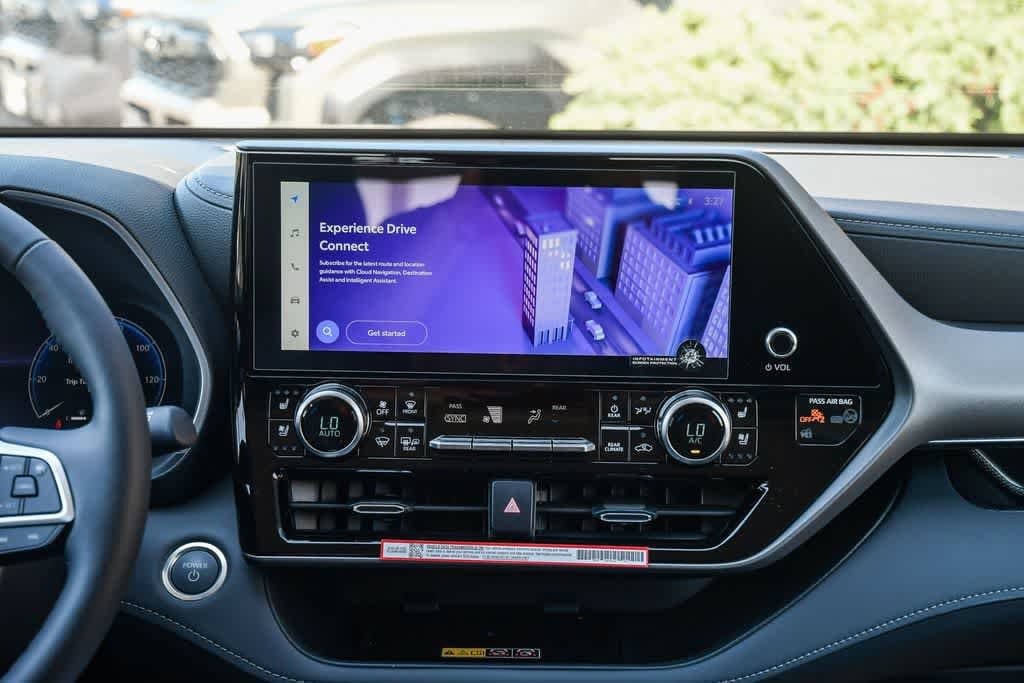 Thumbnail: 2026 Toyota Highlander - 13