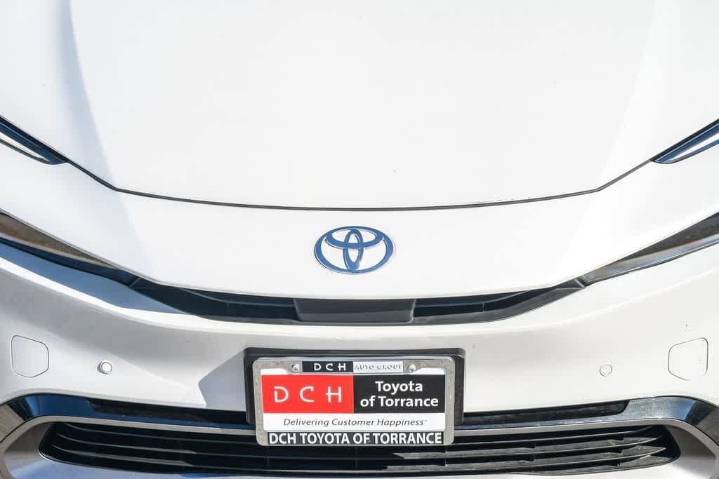 2024 Toyota Prius XLE photo 4