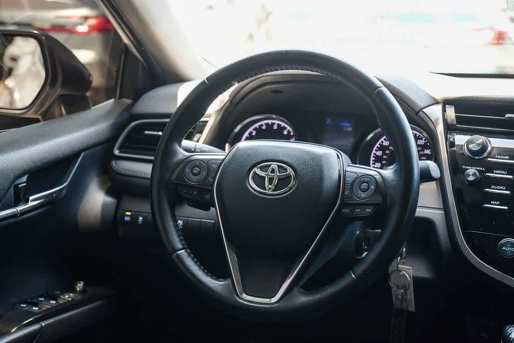 Thumbnail: 2020 Toyota Camry - 12