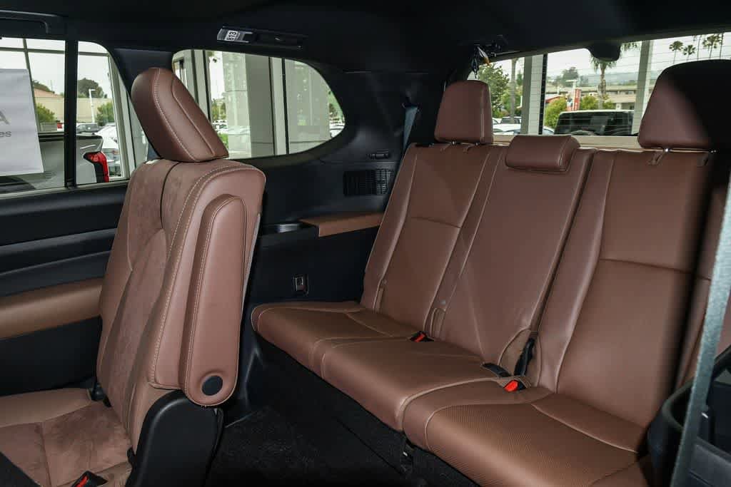 Thumbnail: 2026 Toyota Grand Highlander - 20