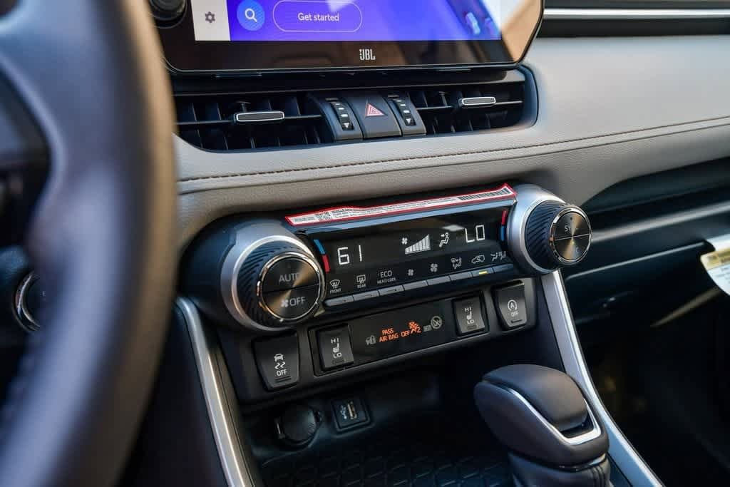 Thumbnail: 2025 Toyota RAV4 - 23