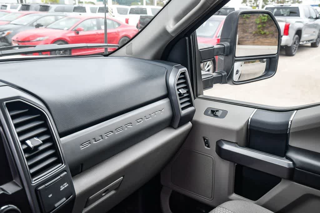 Thumbnail: 2022 Ford Econoline - 25