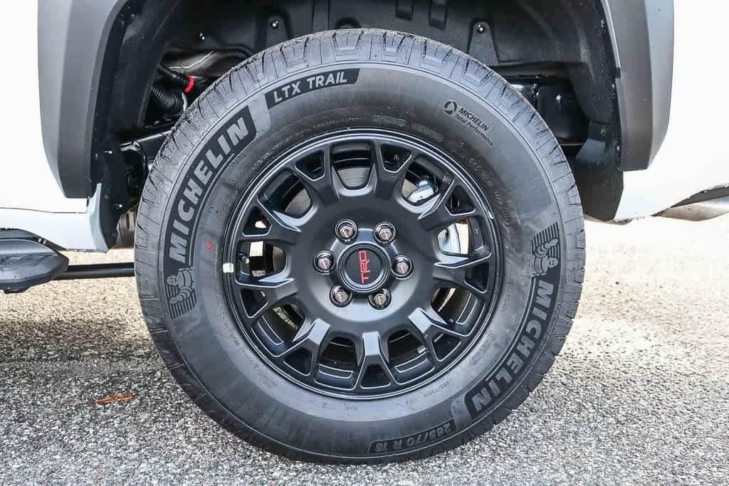 Thumbnail: 2025 Toyota 4Runner - 10