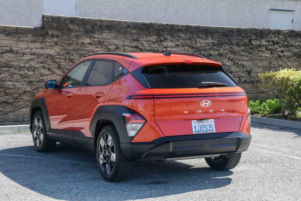 2024 Hyundai Kona SEL photo 3