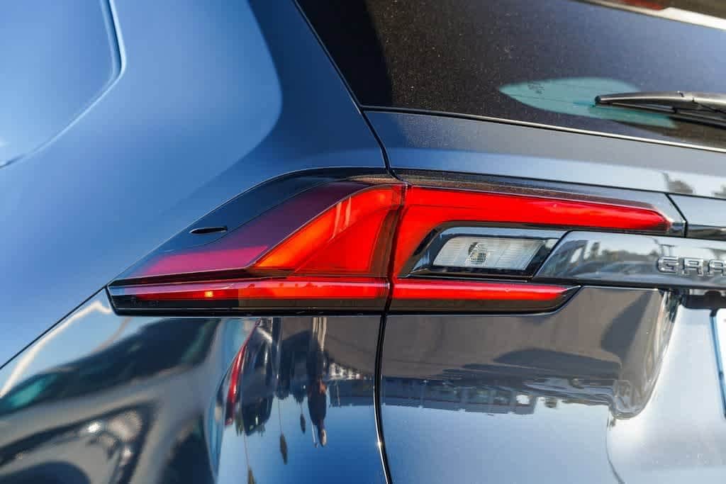 Thumbnail: 2026 Toyota Grand Highlander - 9