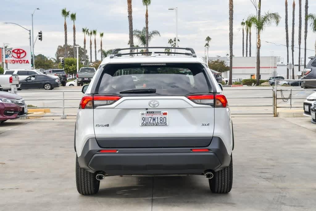 Thumbnail: 2025 Toyota RAV4 - 8