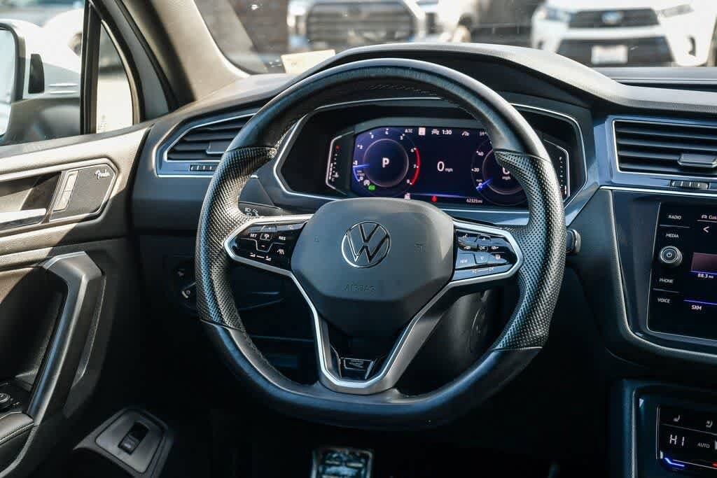 Thumbnail: 2022 Volkswagen Tiguan - 12