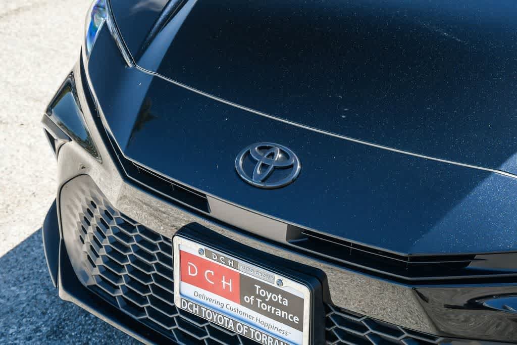 Thumbnail: 2026 Toyota Camry - 4