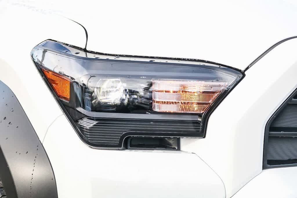 Thumbnail: 2025 Toyota 4Runner - 4