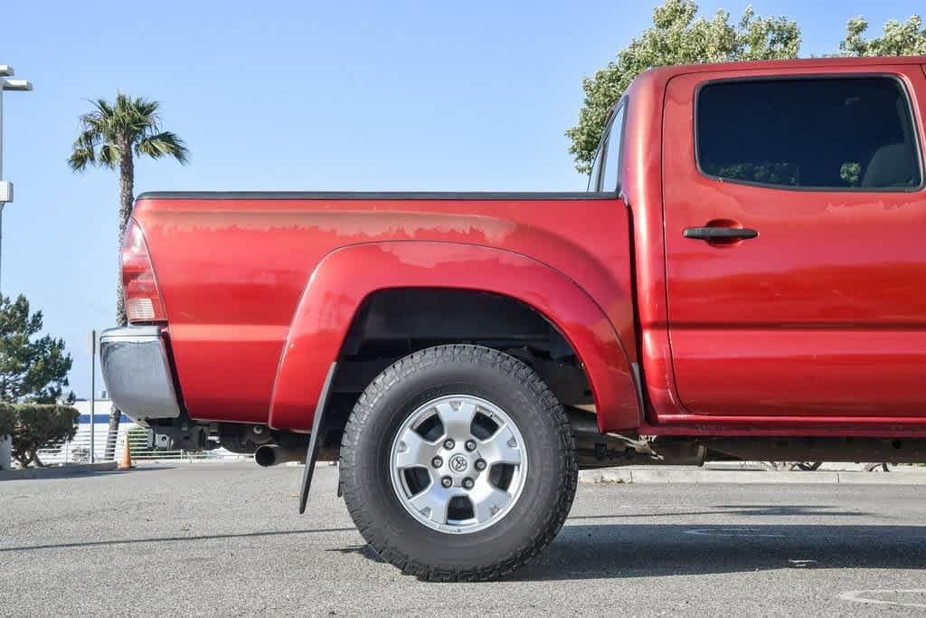 Thumbnail: 2006 Toyota Tacoma - 11